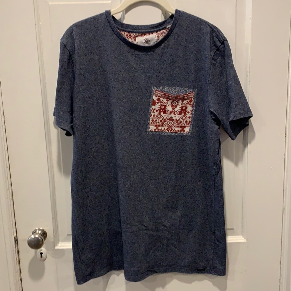 Men’s On The Byas Tribal Crew Neck T-Shirt Sz Med
